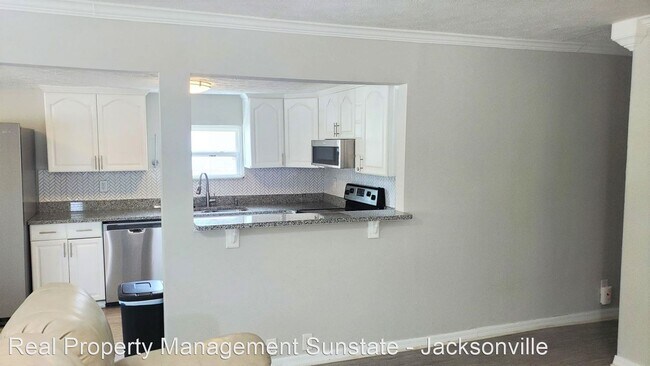 Foto del edificio - 3 br, 2 bath House - 4416 Beverly Avenue