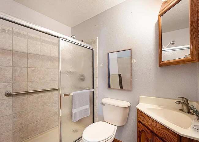 Building Photo - 13270 Grove Way