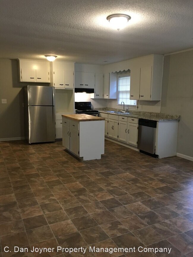 Building Photo - 4 br, 2.5 bath House - 112 Aloha Dr