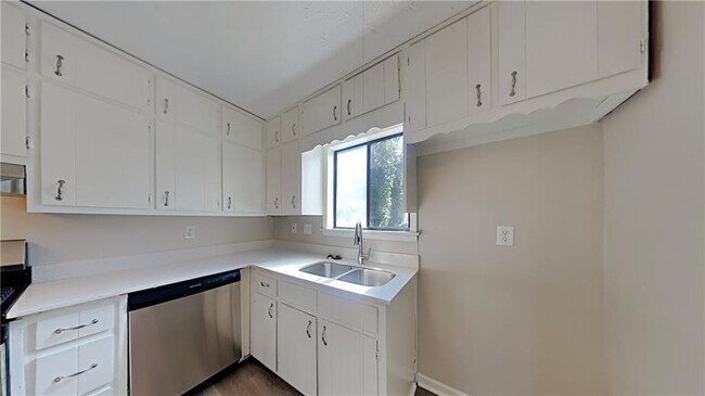 Building Photo - 5278 Downs Way