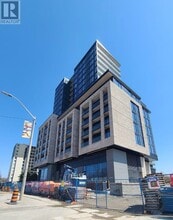 Building Photo - 86-886 Dundas St E