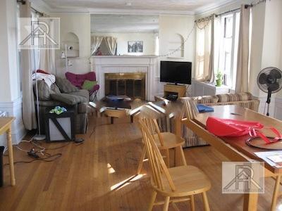 4 bedroom in Newton MA 02467 - 4 bedroom in Newton MA 02467 Apartment