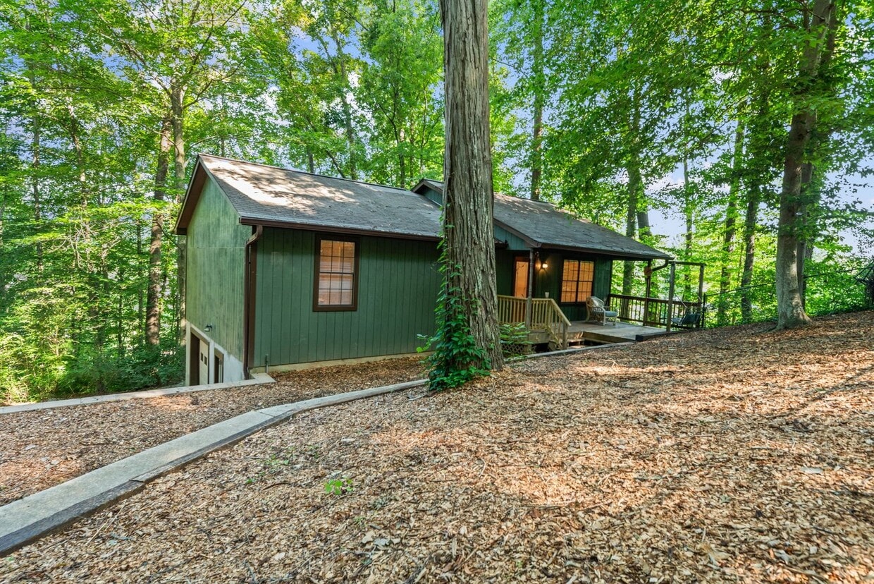 Beautifully Remodeled 3-Bedroom Home with ... - Beautifully Remodeled 3-Bedroom Home with ...