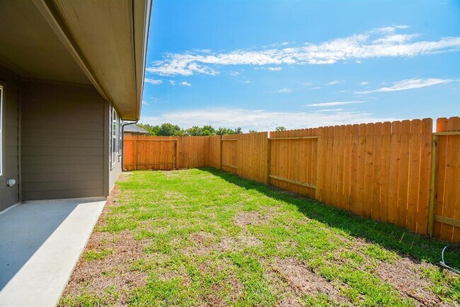 Foto del edificio - 4231 Helmside Ln