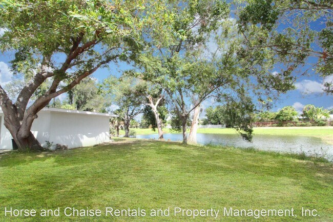 Building Photo - 2 br, 2 bath House - 1641 Banyan Dr
