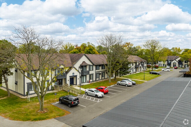 Community Parking - Walnut Woods Apartments