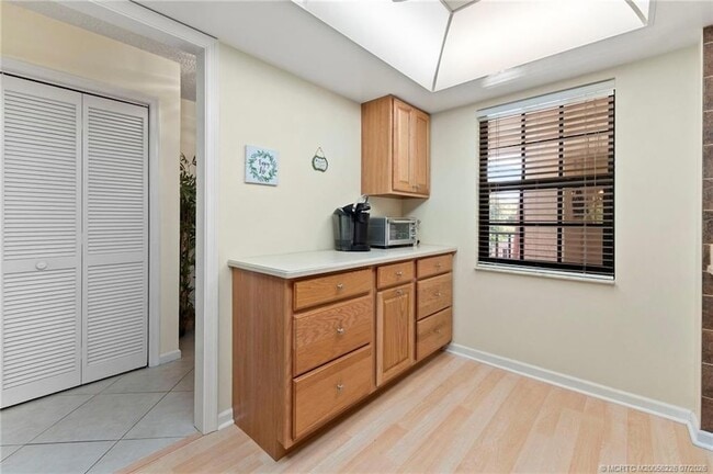 Foto del edificio - 3100 SE Pruitt Rd