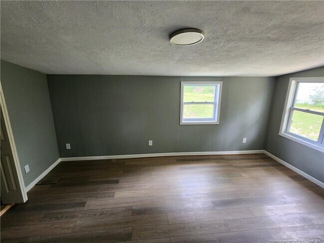 Foto del edificio - 5100 Malloy Cir