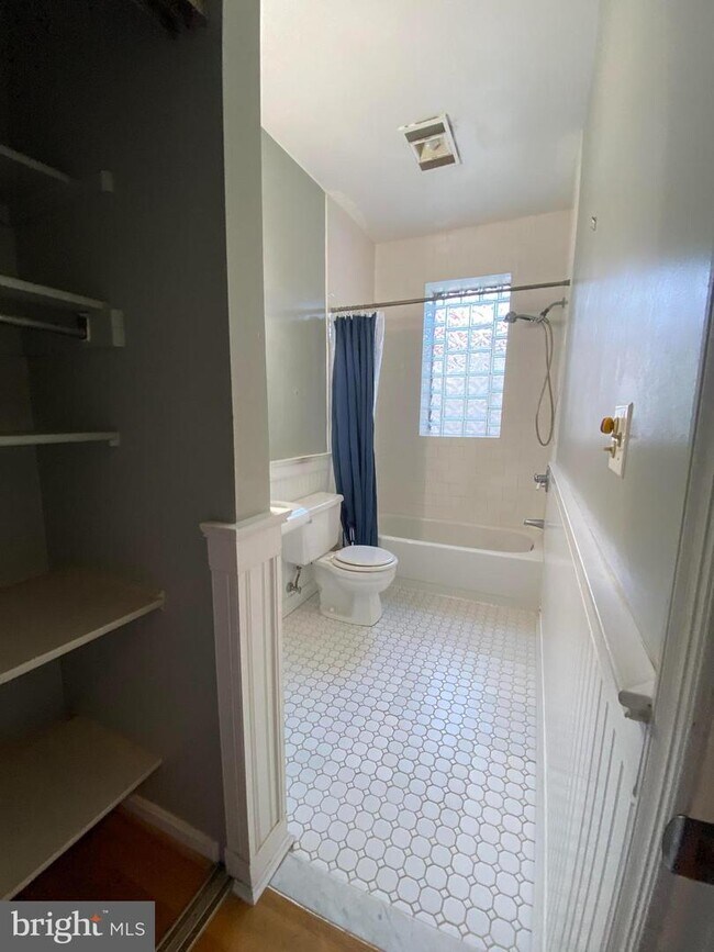 Foto del edificio - 1843 Mintwood Pl NW