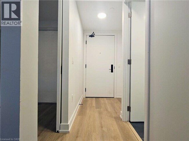 Building Photo - 1 Jarvis St