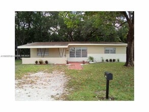 Building Photo - 3001 SW 64th Ave