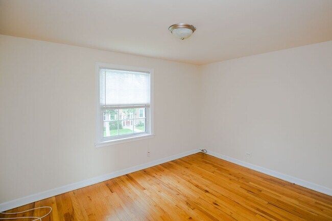 Foto del edificio - 4236 W Nelson St