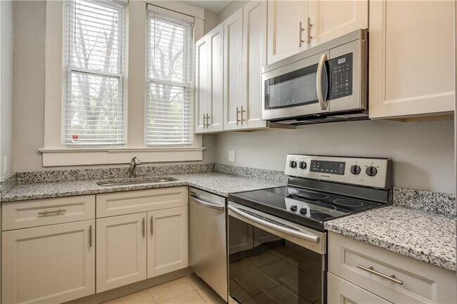 Foto del edificio - 600 Parkway Dr NE