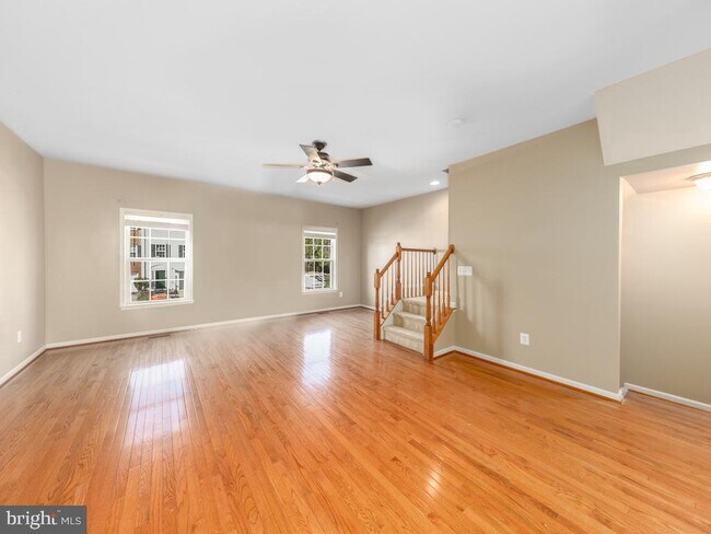 Building Photo - 108 Clearwater Ct