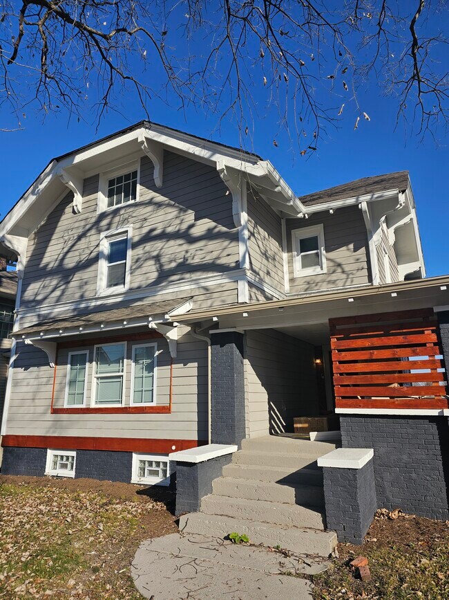 Building Photo - 3339 Ruckle St