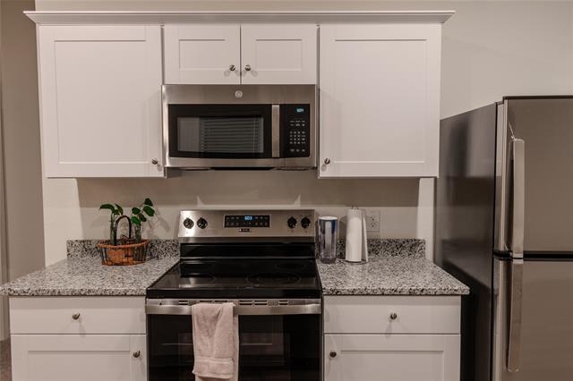 Foto del edificio - 4407 Silverweed Ln