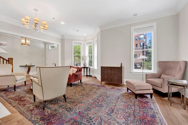 Foto del edificio - 103 W Chestnut St