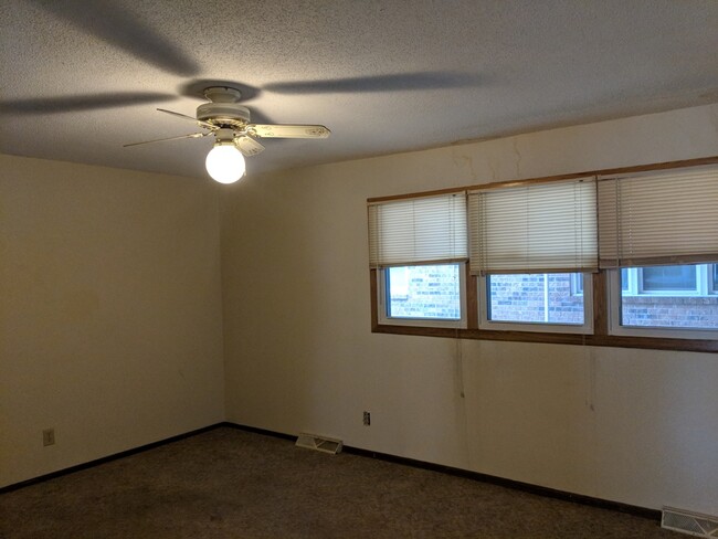 Living Room - 802 Elm St
