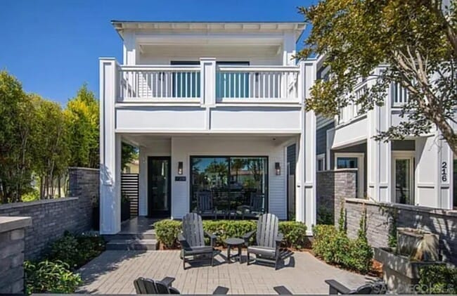 Photo - 218 J Ave House