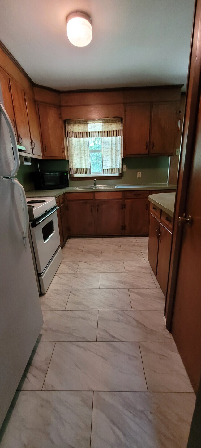 Foto del edificio - 8326 Linville Rd