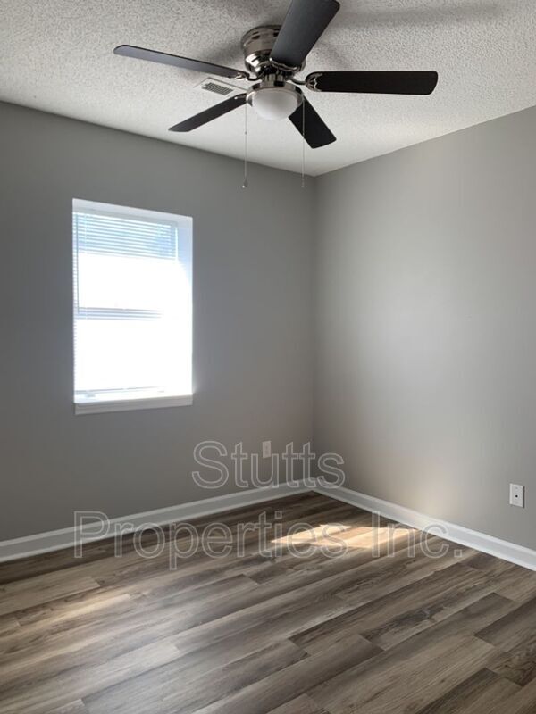 108 Watts Bar St Unit 1, Sheffield, AL 35660 Condo for Rent in