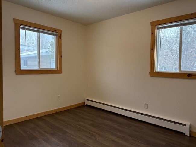 Building Photo - 603 2nd Ave W