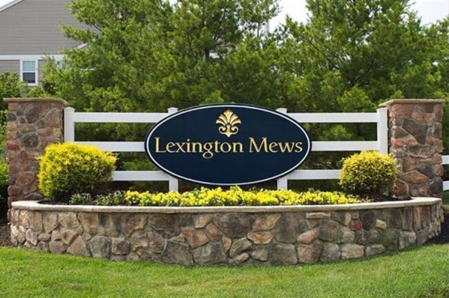 Building Photo - 2503 Lexington Mews