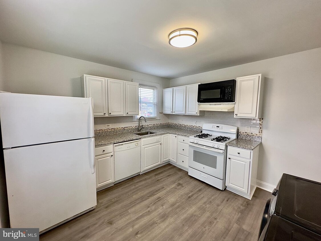 5202 LEEDS Ave Unit 2, ARBUTUS, MD 21227 Room for Rent in ARBUTUS, MD