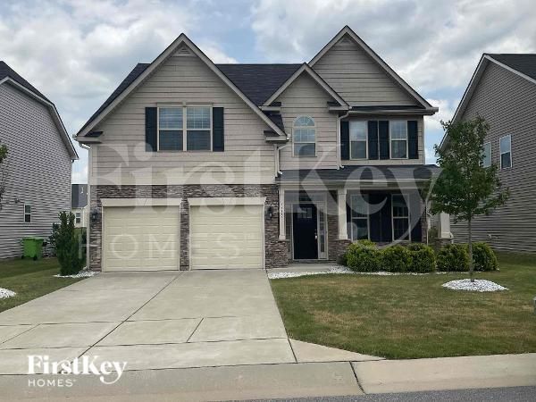 Foto principal - 7536 Poplar Meadow Ln