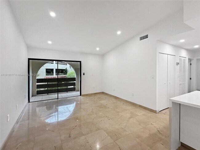 Foto del edificio - 8811 SW 123rd Ct