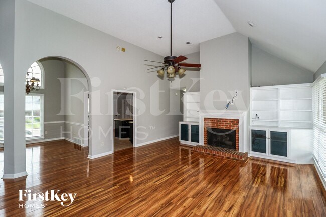 Foto del edificio - 7598 Dexter Manor Dr