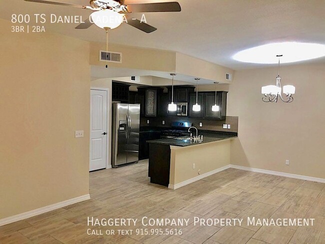 Building Photo - 800 TS Daniel Cadena Dr