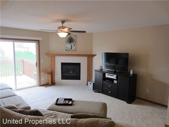 Foto del edificio - 3 br, 2.5 bath House - 2675 6th St