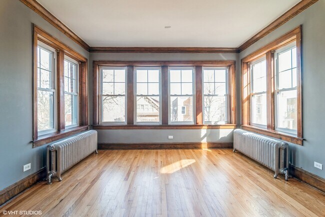 Building Photo - 4051 W Barry Ave