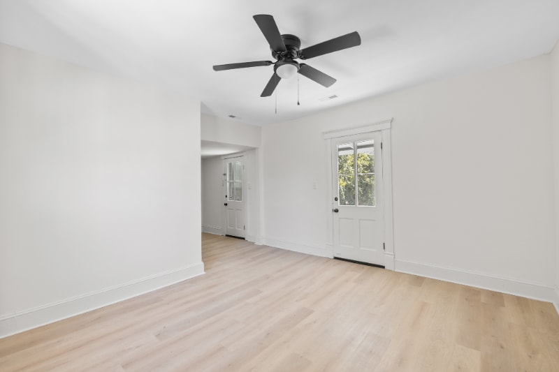 Primary Photo - 255 Maryland Ave