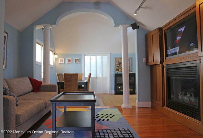 Foto del edificio - 87 Cookman Ave
