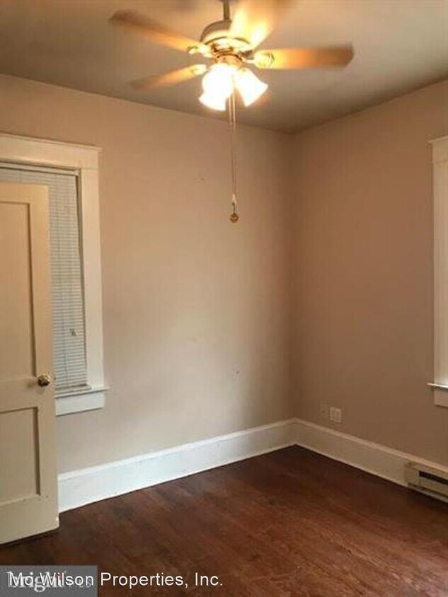 Building Photo - 2 br, 1 bath House - 17660 Main St.