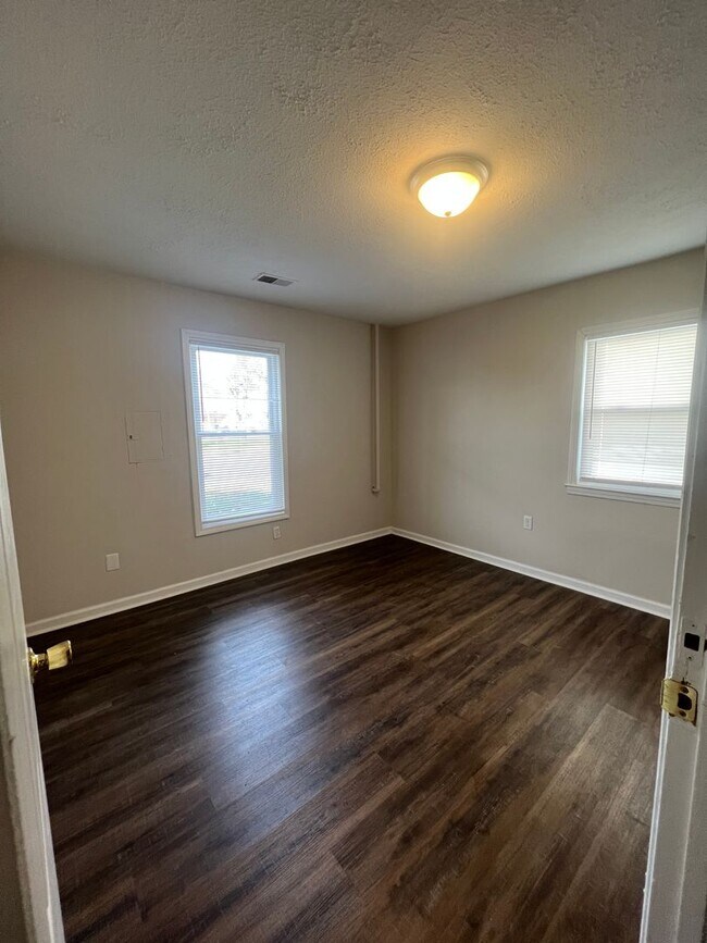 Foto del edificio - 410 Dallas Ave