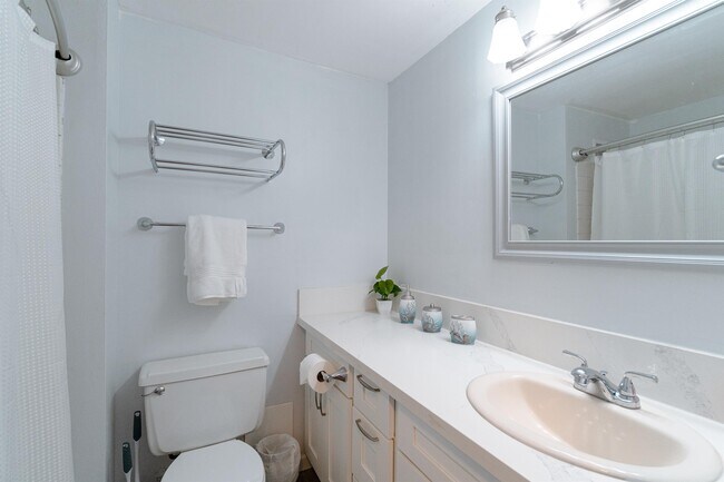 Building Photo - 85-175-175 Farrington Hwy