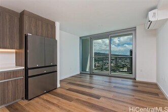 Building Photo - 1515 Liona St