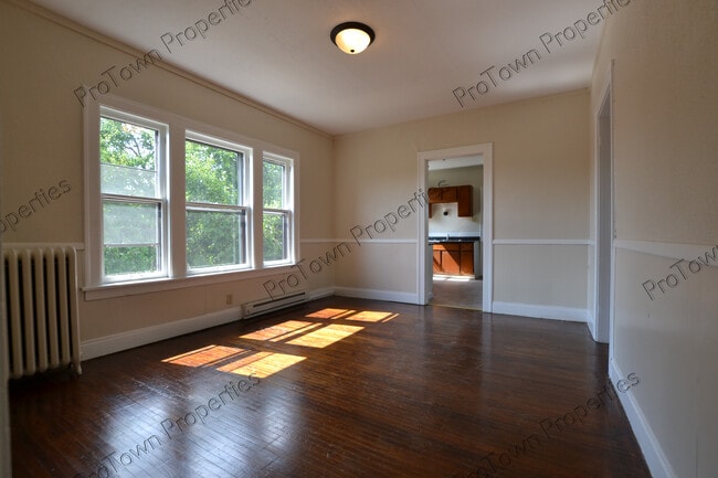 Building Photo - 511 W Jefferson St