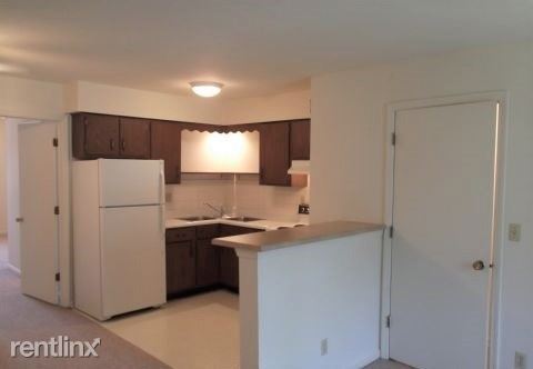 Foto del edificio - 1 br, 1 bath Apartment - 311 Birch Street