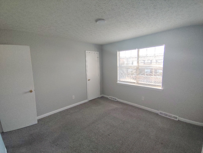 Foto del edificio - 7 Duiguid Dr