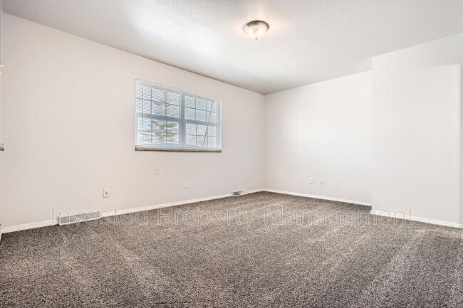 Building Photo - 5559 S Lowell Blvd