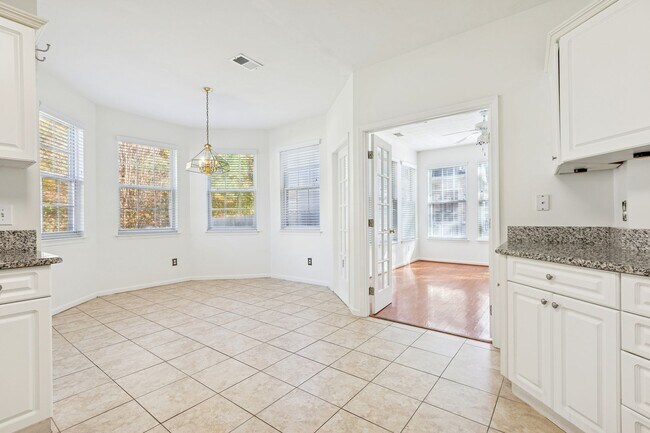 Foto del edificio - Gorgeous 5 Bedroom Rental in Virginia Beach