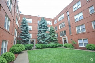 Building Photo - 2417 W Farragut Ave