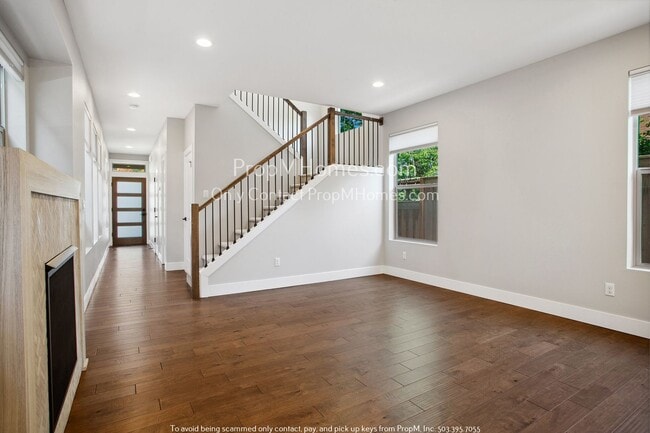 Building Photo - Modern Escape in St. Johns! Three Bedrooms...