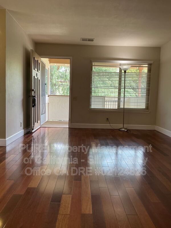 Foto del edificio - 5387 Colony Green Dr