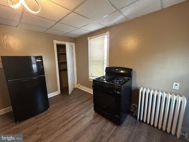 Foto del edificio - 924 Carteret Ave