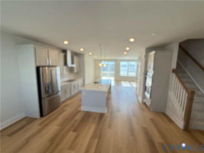 Foto del edificio - 4007 Munson Wds Pl